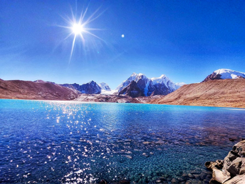 North East Delight With Pelling
